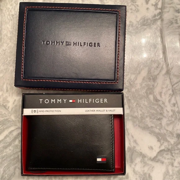 Tommy Hilfiger Bags Tommy Hilfiger Leather Wallet Valet Poshmark